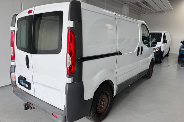 Hvid Opel Vivaro fra 2014