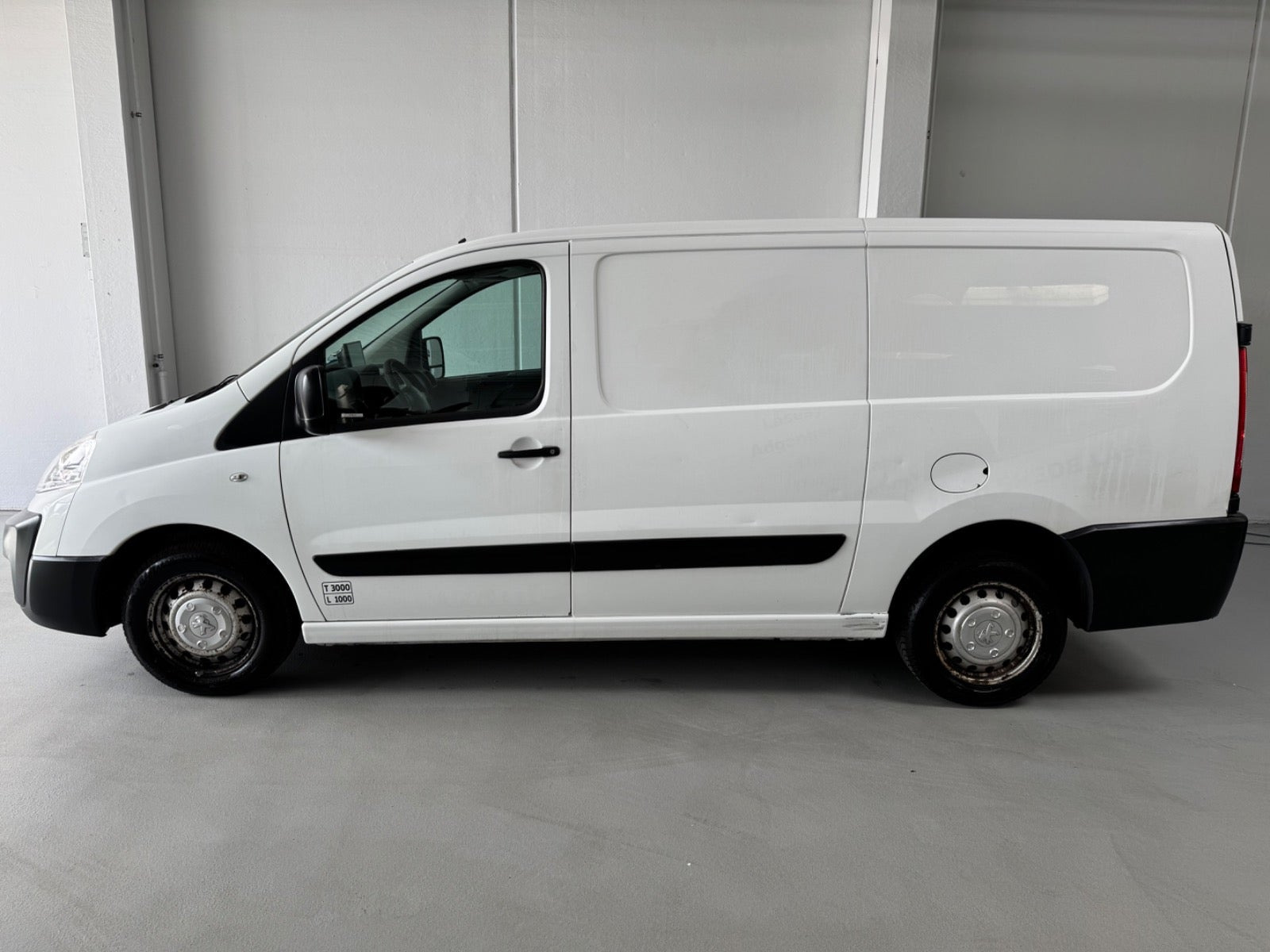 Hvid Peugeot Expert fra 2012