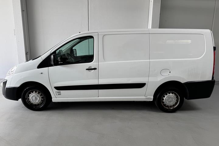 Hvid Peugeot Expert fra 2012