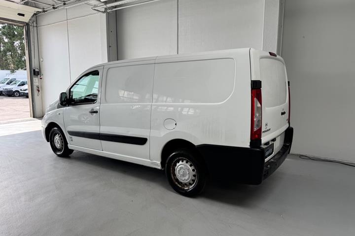 Hvid Peugeot Expert fra 2012