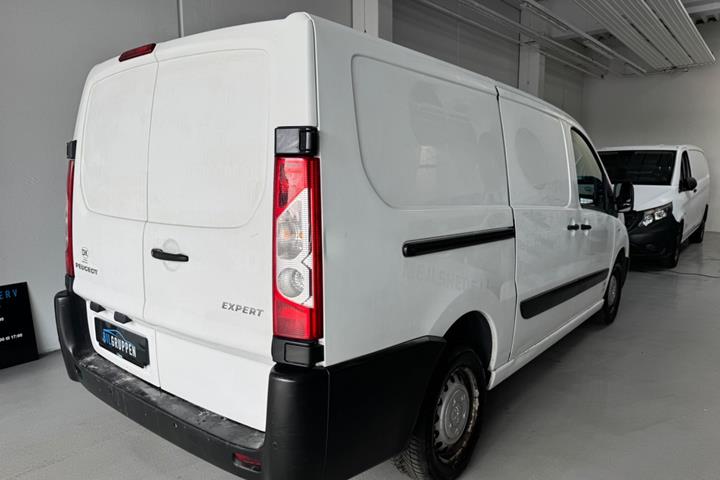 Hvid Peugeot Expert fra 2012
