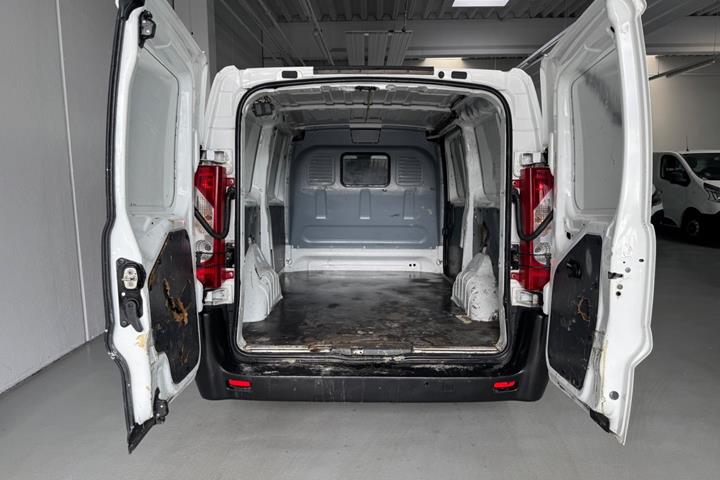 Hvid Peugeot Expert fra 2012