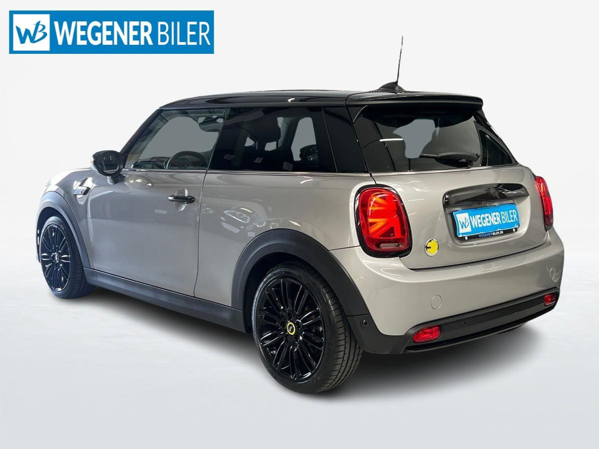 Sølv Mini Cooper SE fra 2023