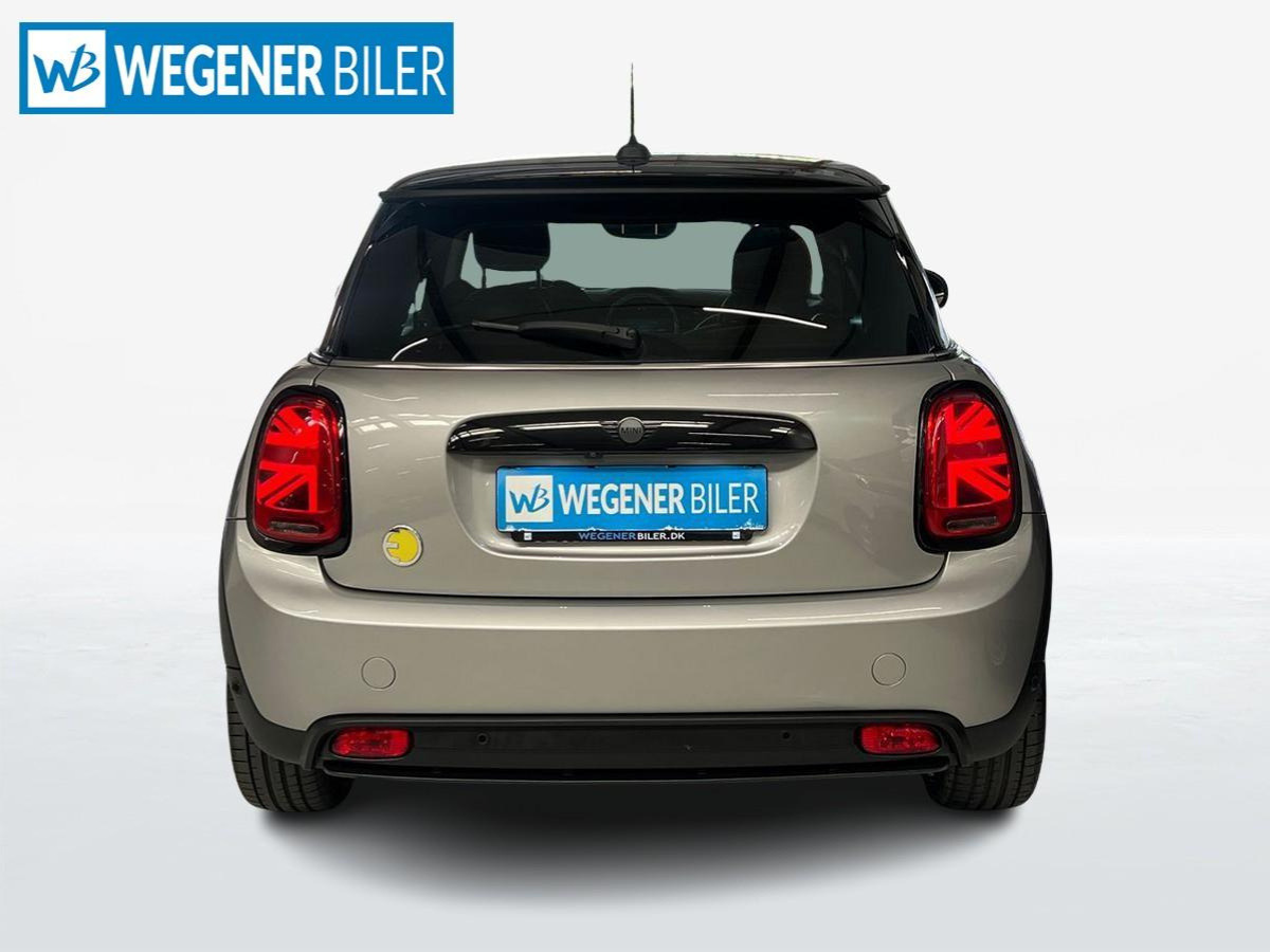 Sølv Mini Cooper SE fra 2023