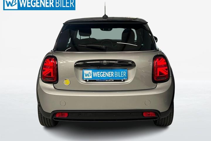 Sølv Mini Cooper SE fra 2023
