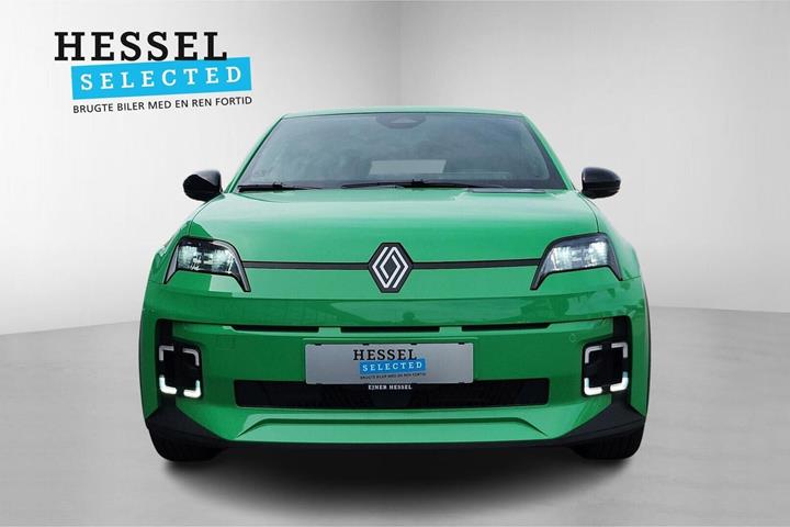 Grøn Renault 5 E-Tech fra 2025