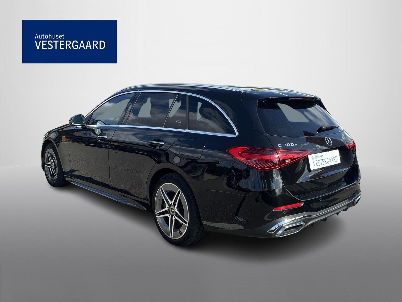 Sort Mercedes C300 e fra 2022