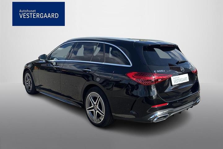 Sort Mercedes C300 e fra 2022
