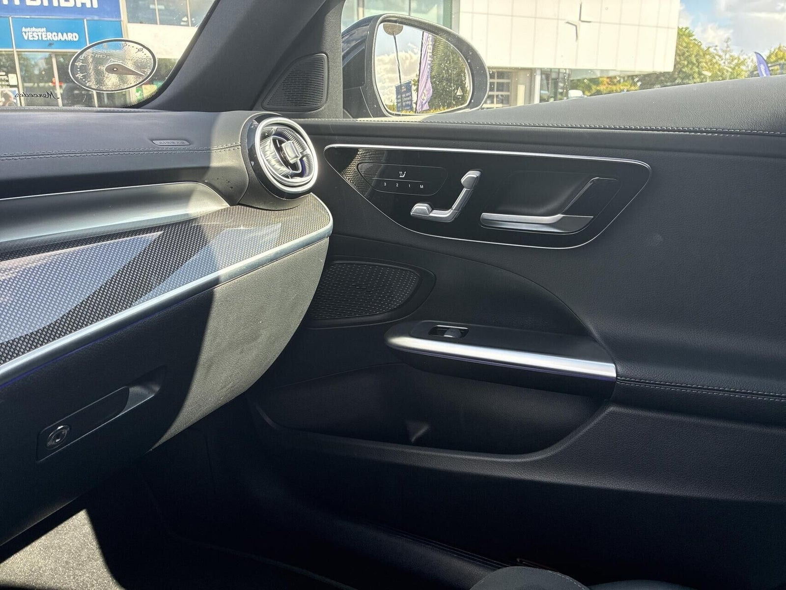 Sort Mercedes C300 e fra 2022