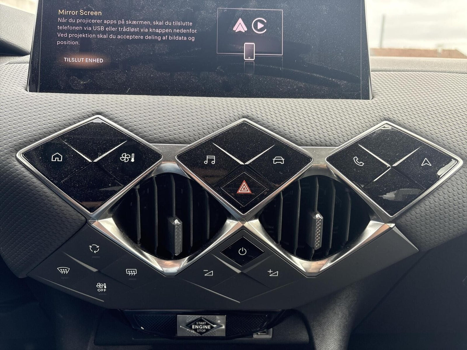 Grå DS DS 3 CrossBack fra 2023
