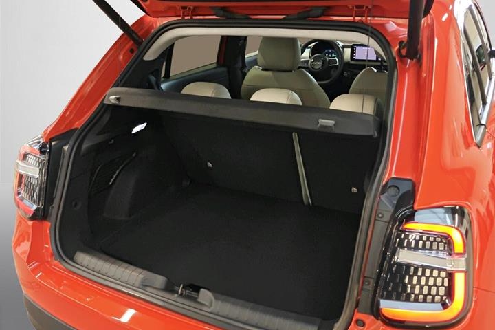Orange Fiat 600e fra 2025