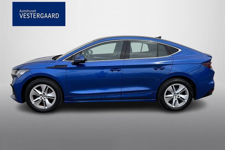 Blå Skoda Enyaq fra 2023