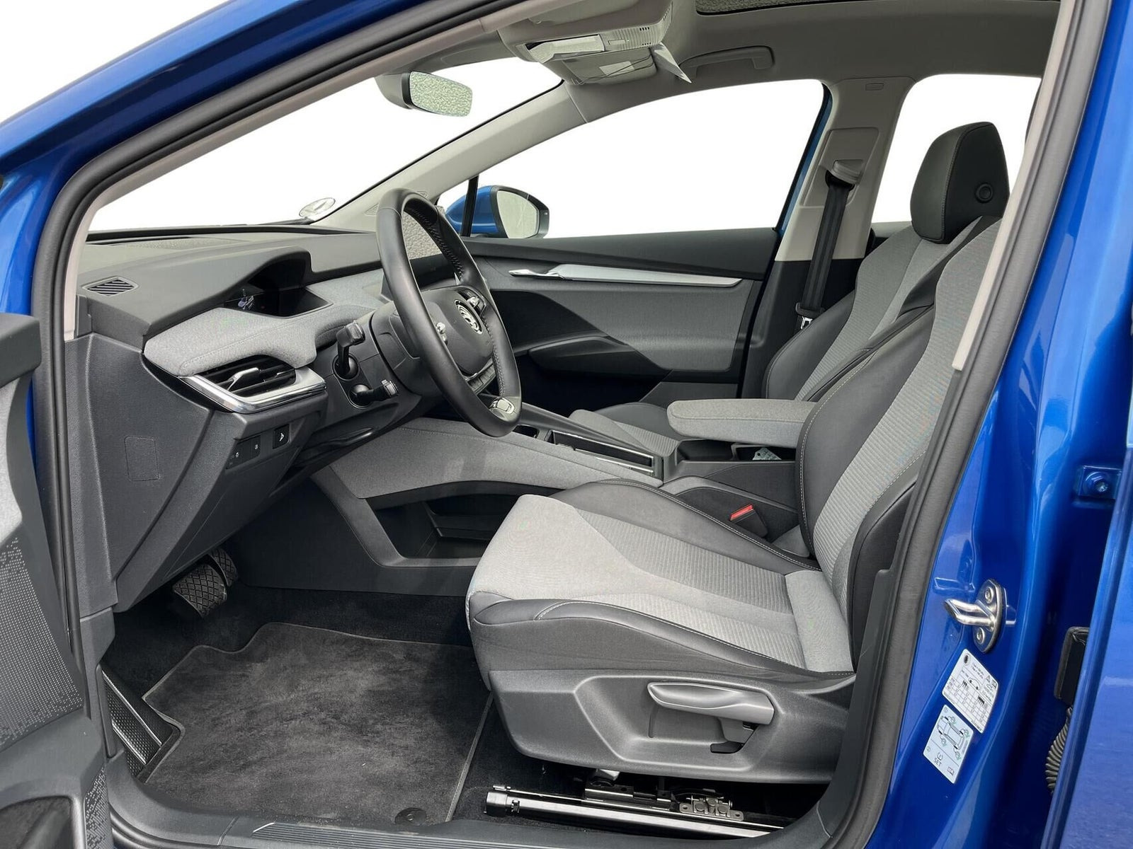 Blå Skoda Enyaq fra 2023