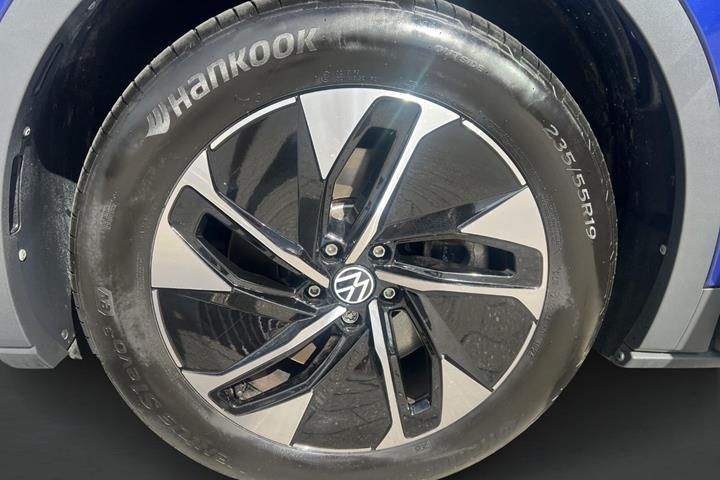Blå VW ID.4 fra 2024
