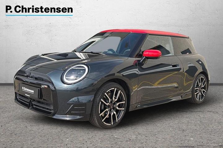 Sort Mini Cooper SE fra 2024