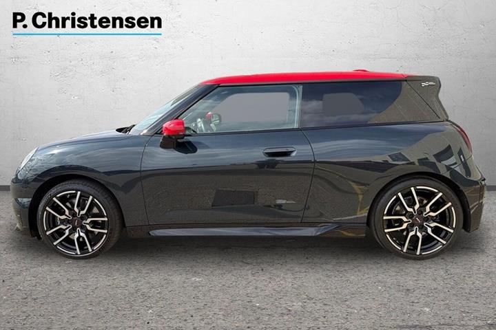 Sort Mini Cooper SE fra 2024