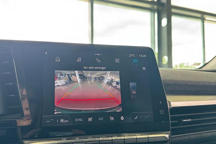 Hvid Renault Megane E-Tech fra 2022