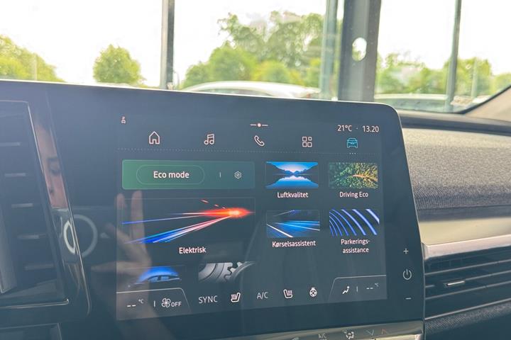 Hvid Renault Megane E-Tech fra 2022