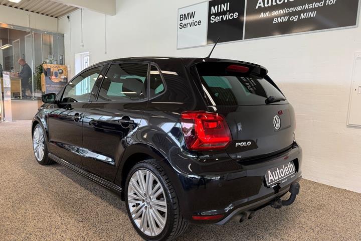 Sort VW Polo fra 2017