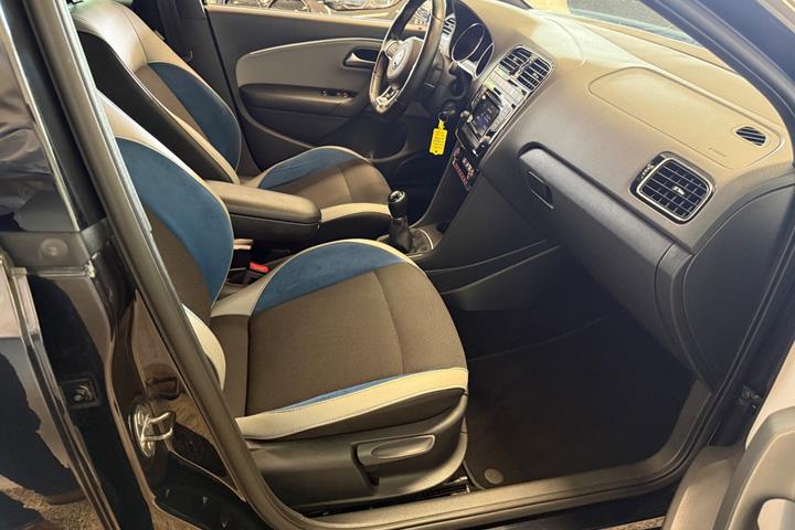 Sort VW Polo fra 2017