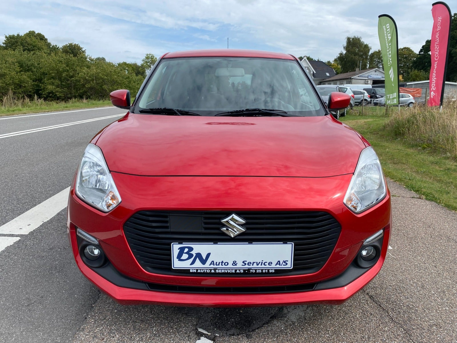Rød Suzuki Swift fra 2018