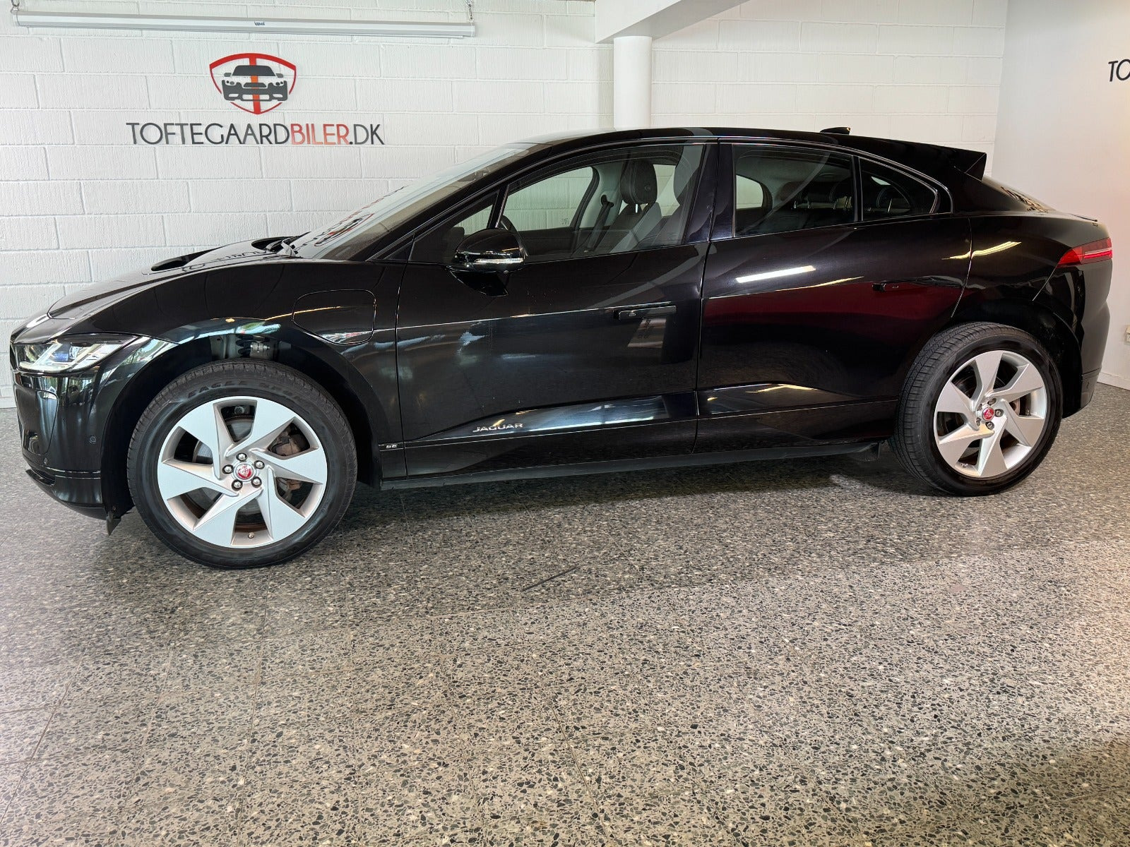 Sort Jaguar I-Pace fra 2020
