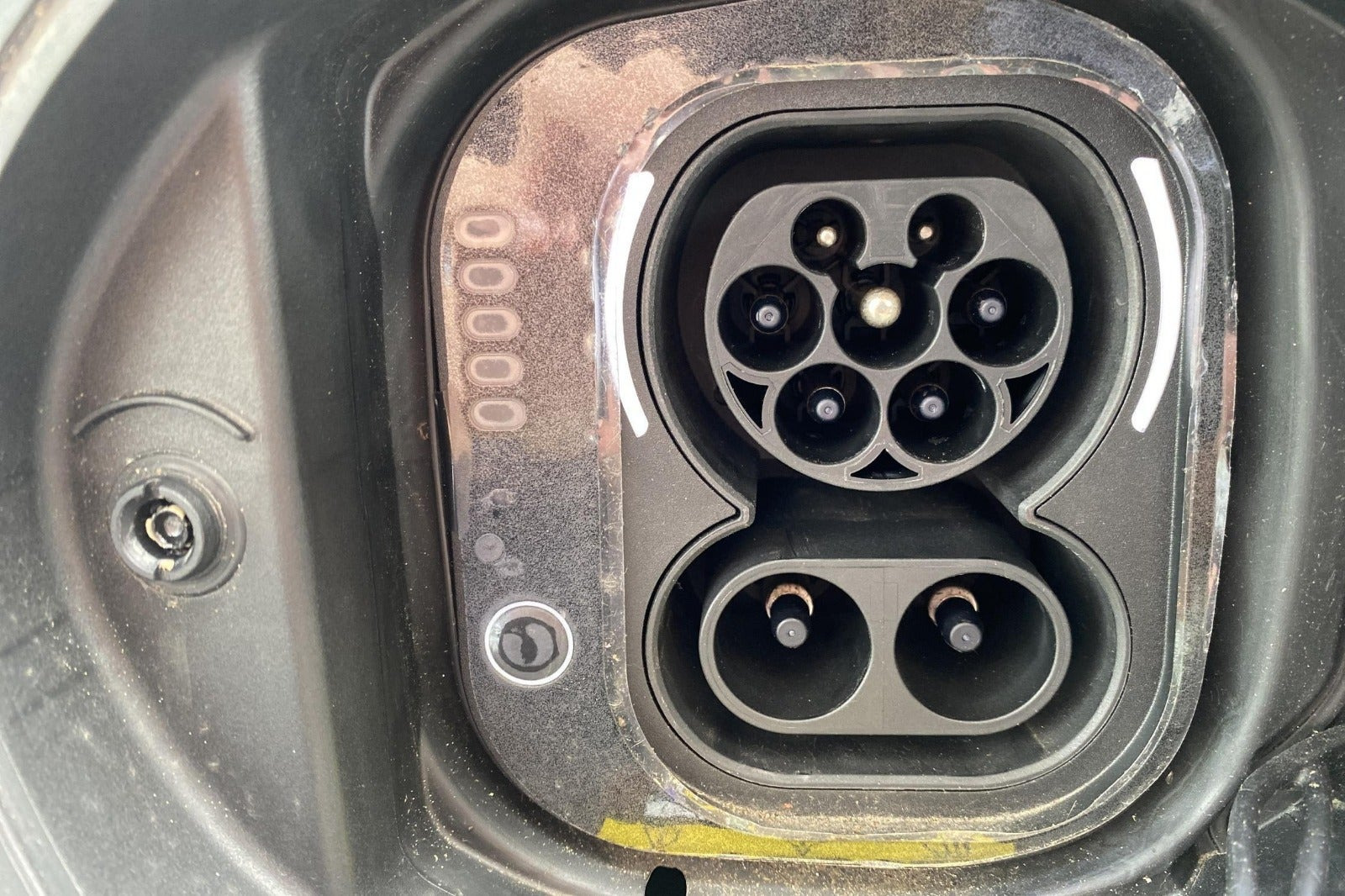 Hvid Fiat 500e fra 2023