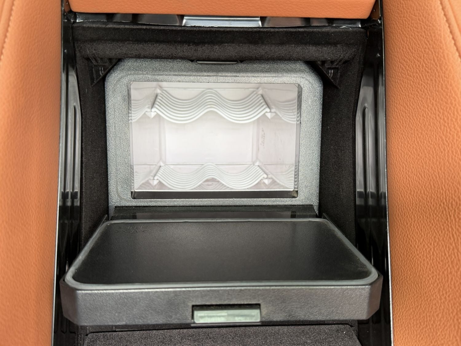 Hvid Mercedes S320 fra 2008
