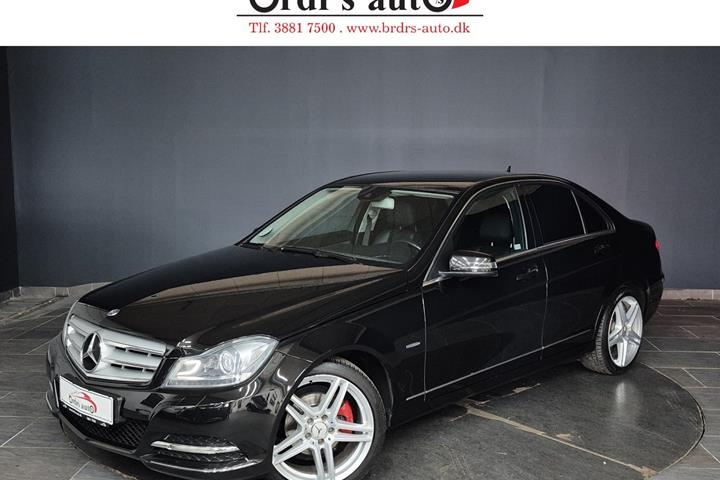 Sort Mercedes C180 fra 2011