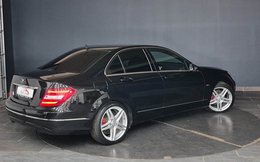 Mercedes C180