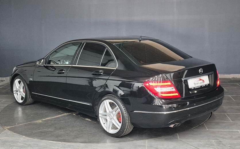 Mercedes C180