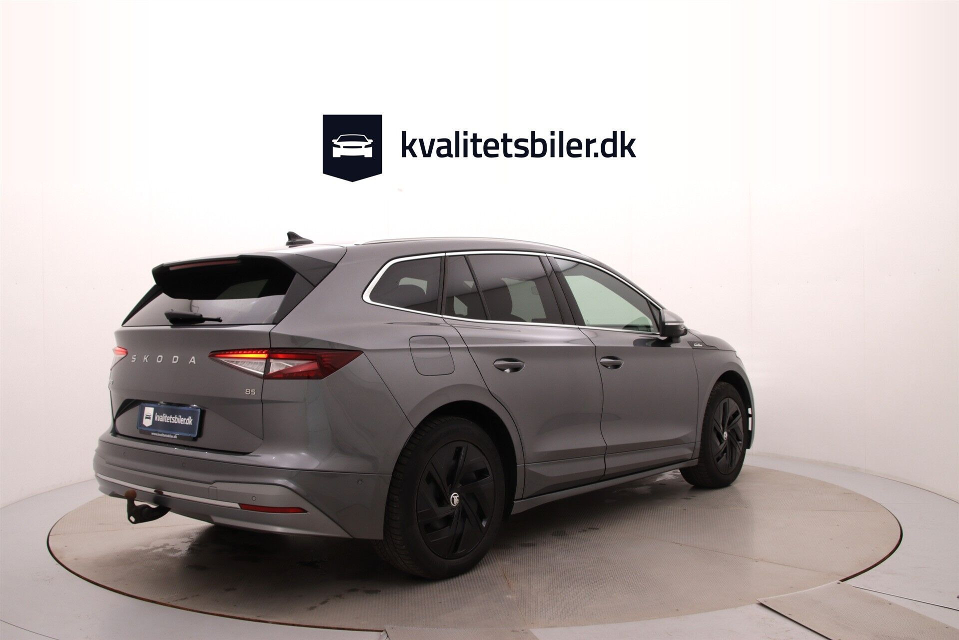 Grå Skoda Enyaq fra 2024