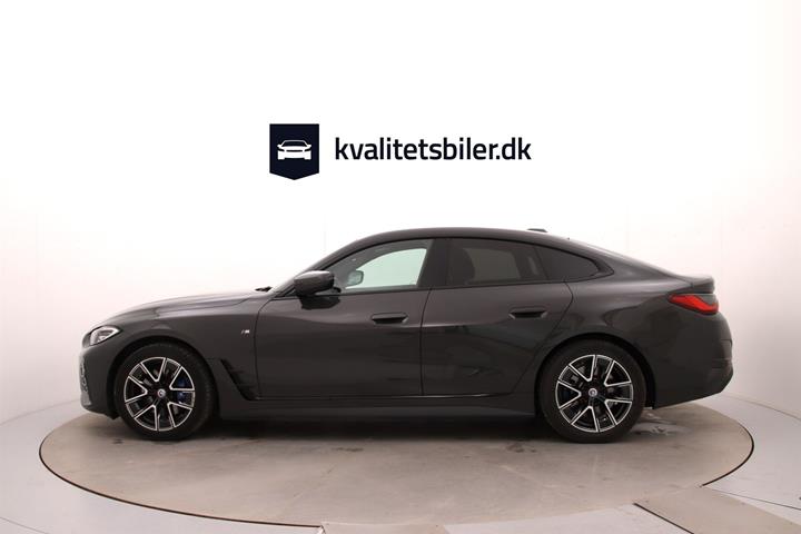 Grå BMW i4 fra 2022