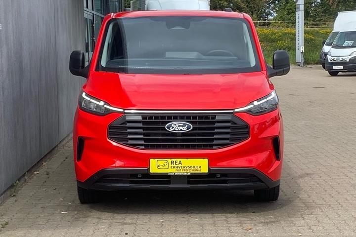Rød Ford Transit Custom fra 2026