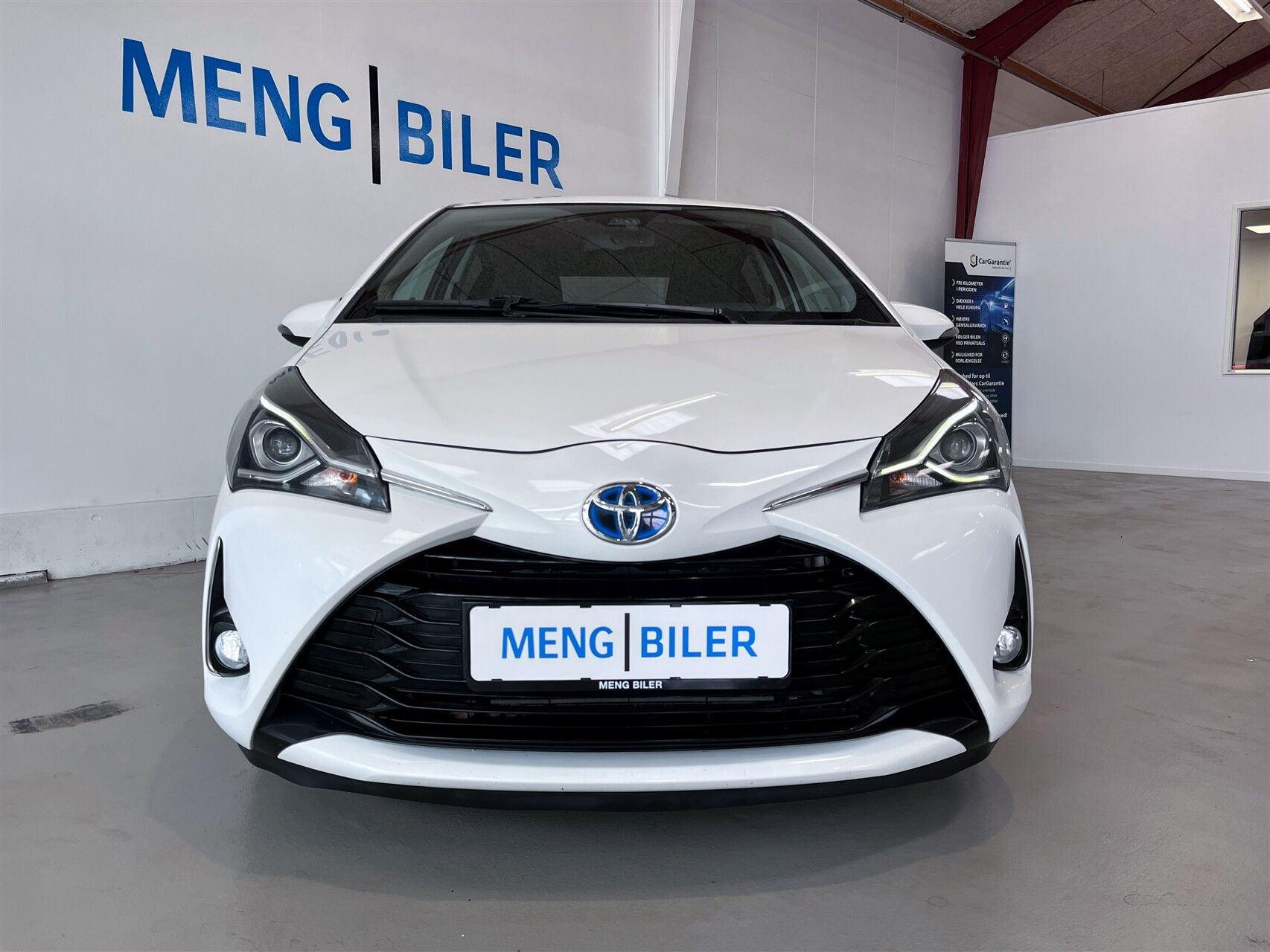 Hvid Toyota Yaris fra 2019