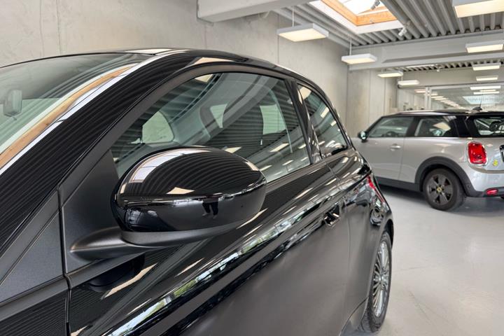 Sort Fiat 500e fra 2022