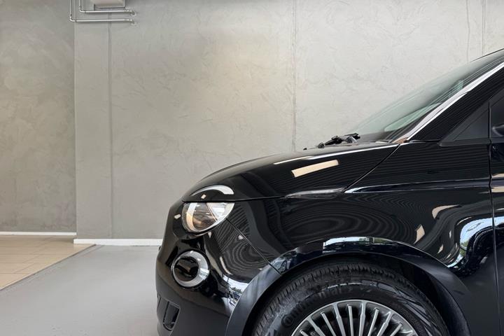 Sort Fiat 500e fra 2022