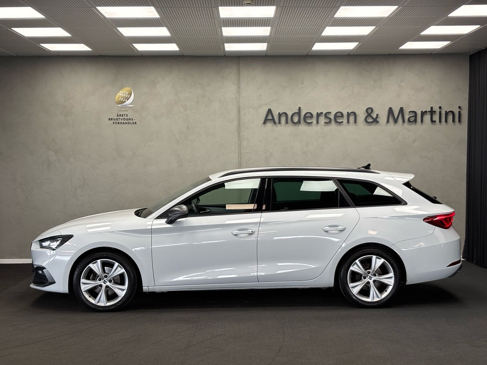 Hvid Seat Leon fra 2021