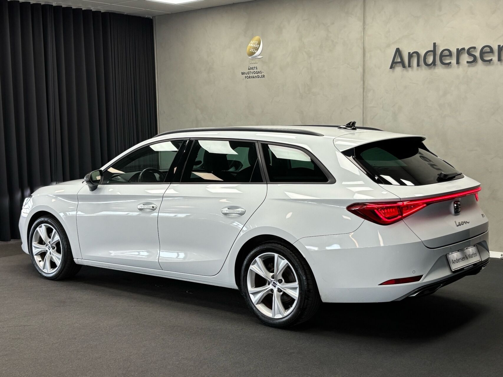 Hvid Seat Leon fra 2021