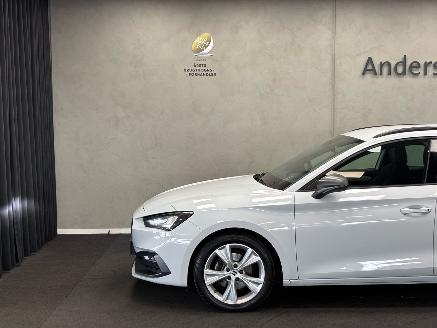 Hvid Seat Leon fra 2021