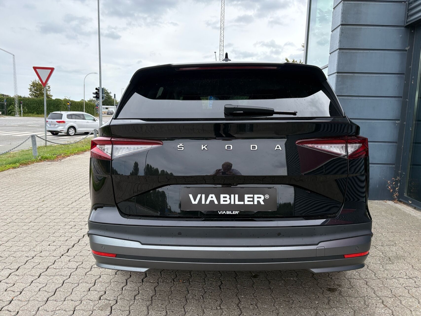 Sort Skoda Enyaq fra 2023
