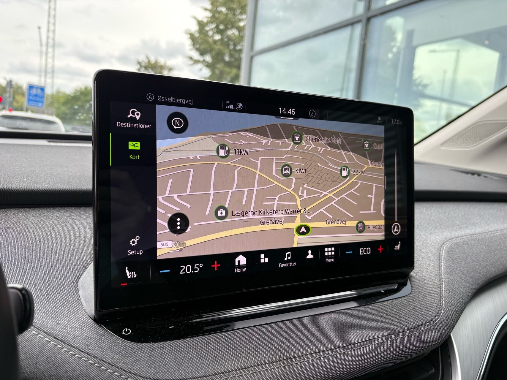 Sort Skoda Enyaq fra 2023