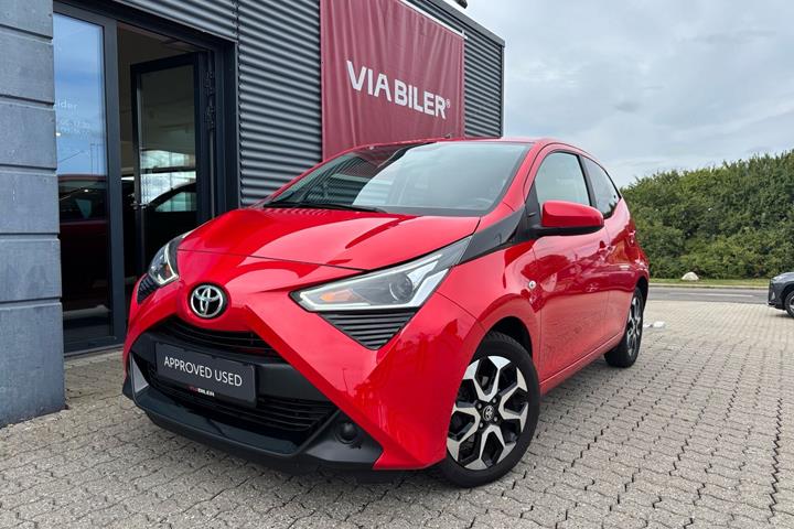 Rød Toyota Aygo fra 2020
