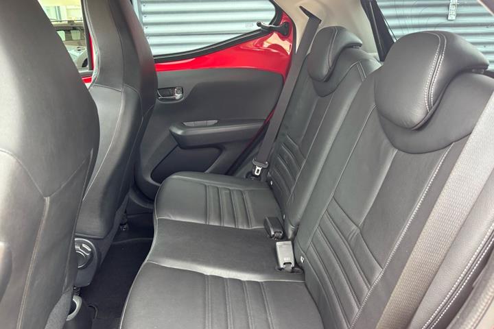 Rød Toyota Aygo fra 2020