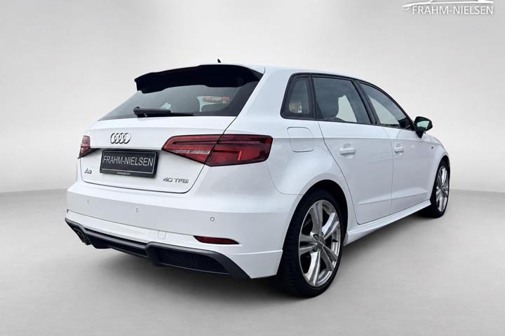 Hvid Audi A3 fra 2019