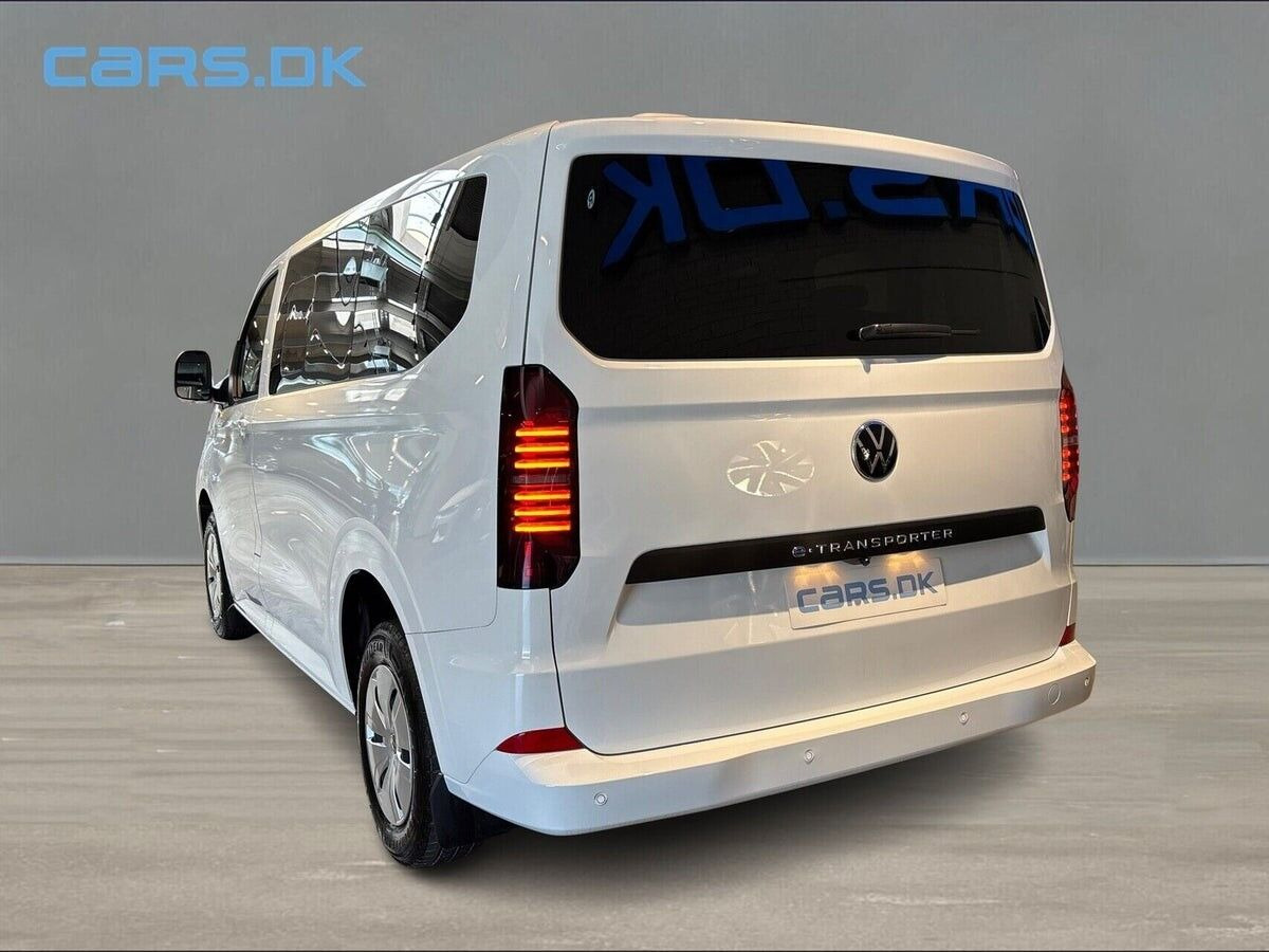 Hvid VW e-Transporter fra 2026