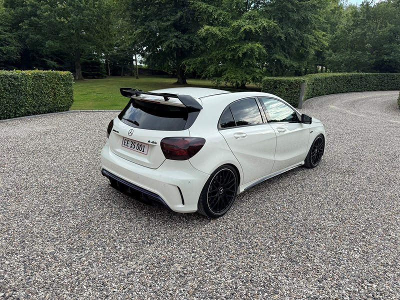 undefined Mercedes A45 AMG fra 2016