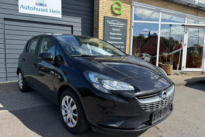 Sort Opel Corsa fra 2019
