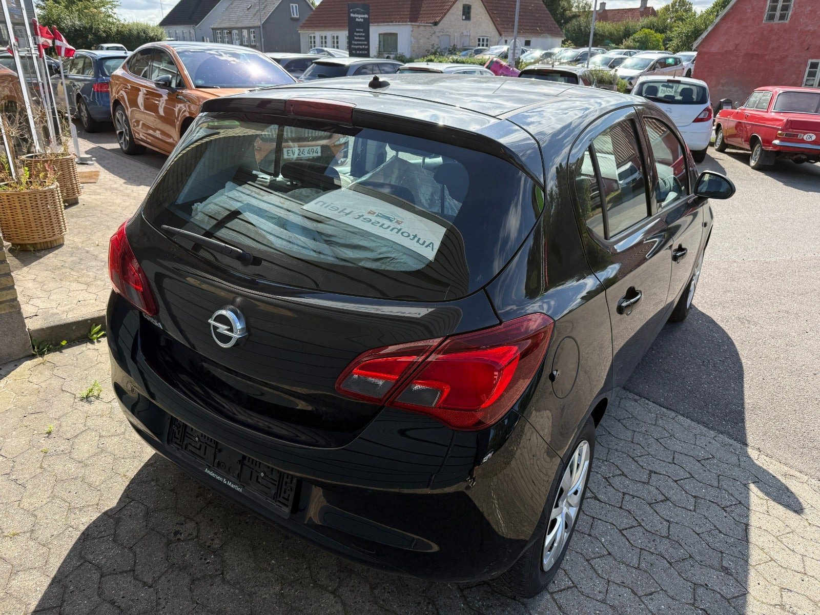 Sort Opel Corsa fra 2019