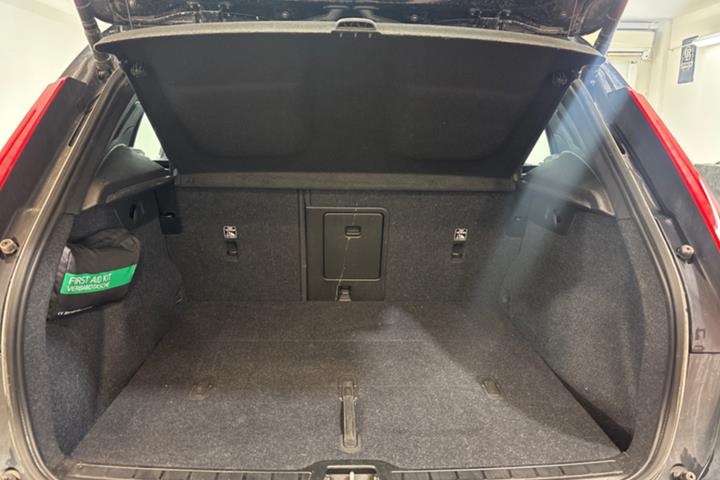 Sort Volvo XC40 fra 2023